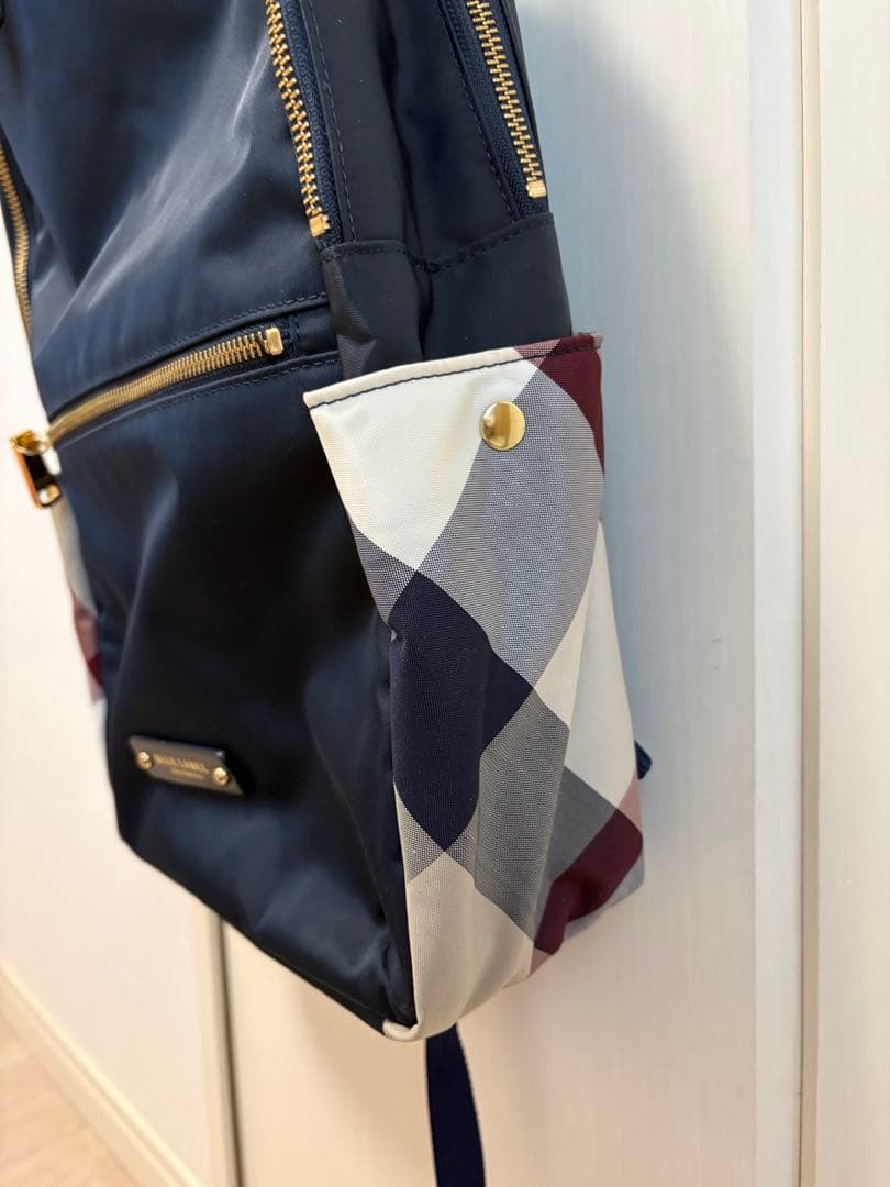 ブルーレーベルクレストブジッジ　リュック　ネイビー