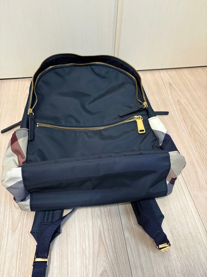 ブルーレーベルクレストブジッジ　リュック　ネイビー