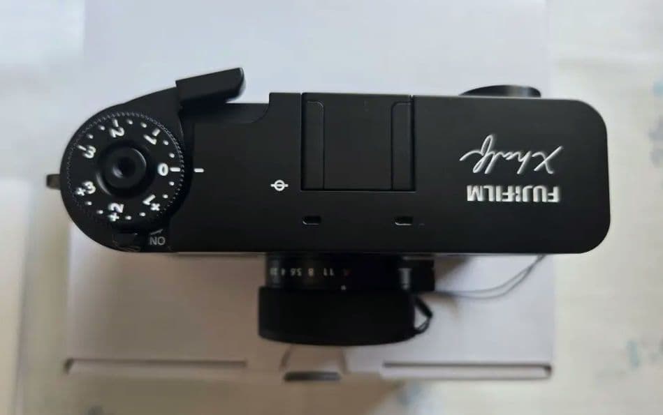 Fujifilm X-half ブラック 本体