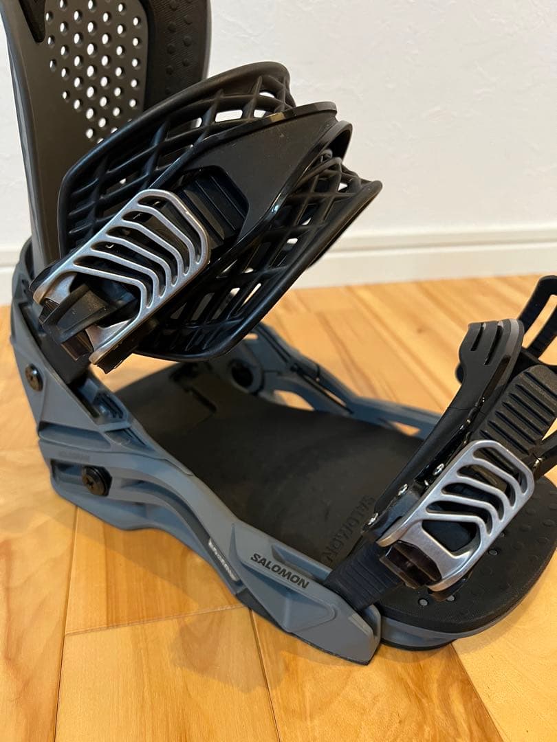 SALOMON HOLOGRAM 23-24 サロモン ホログラム　M グレー