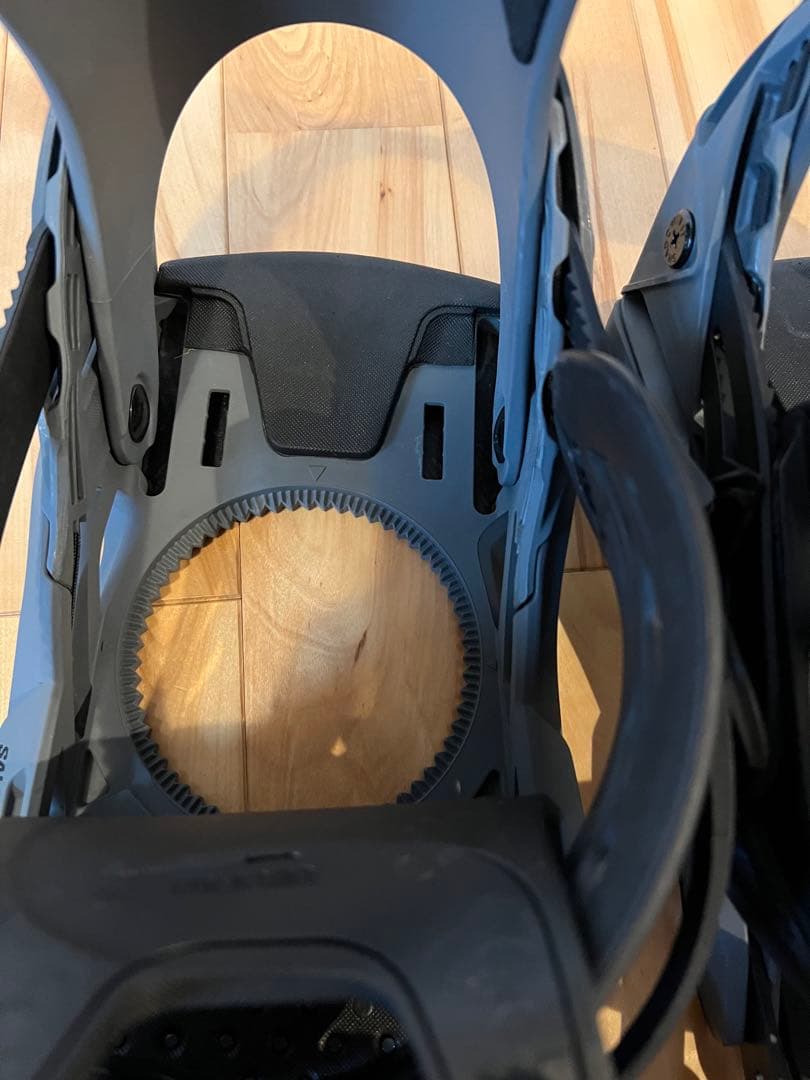 SALOMON HOLOGRAM 23-24 サロモン ホログラム　M グレー