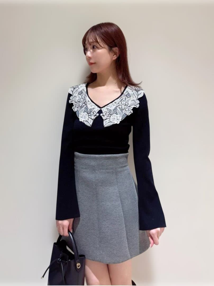 半額以下✨2025年モデル✨スナイデル　エンブロイダリーカラーニットプルオーバー