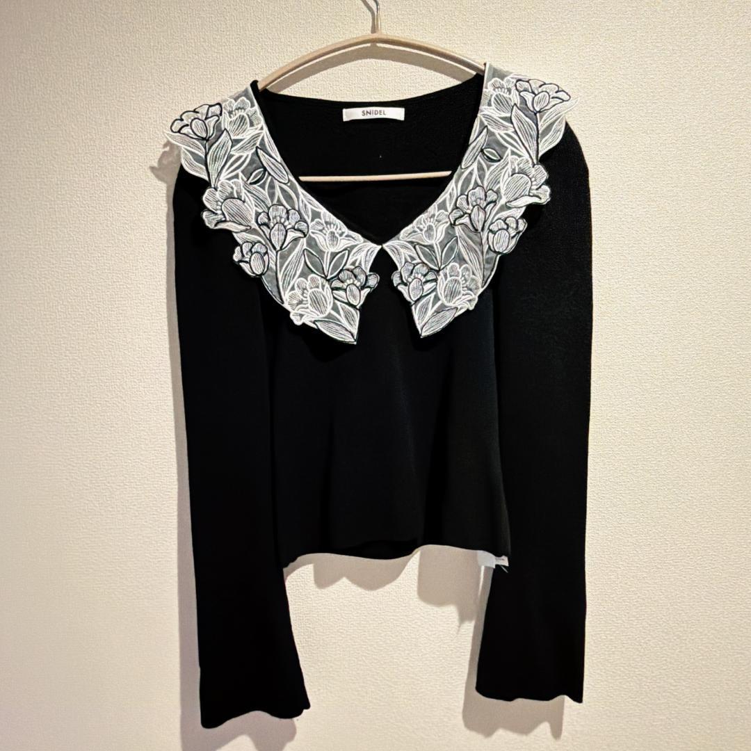 半額以下✨2025年モデル✨スナイデル　エンブロイダリーカラーニットプルオーバー