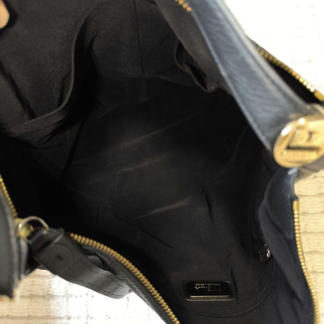 美品！FURLA　フルラ　 黒 レザー ショルダーバッグ