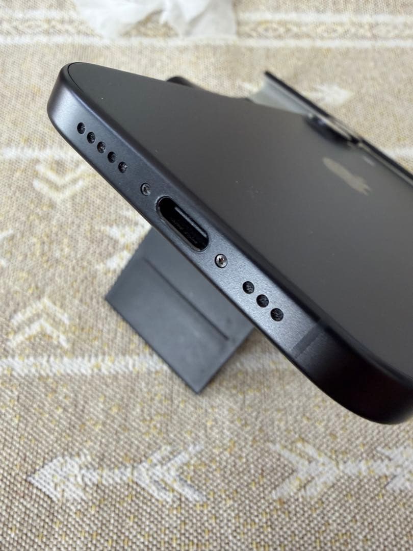 [美品] iPhone16 256G ブラック SIMフリー