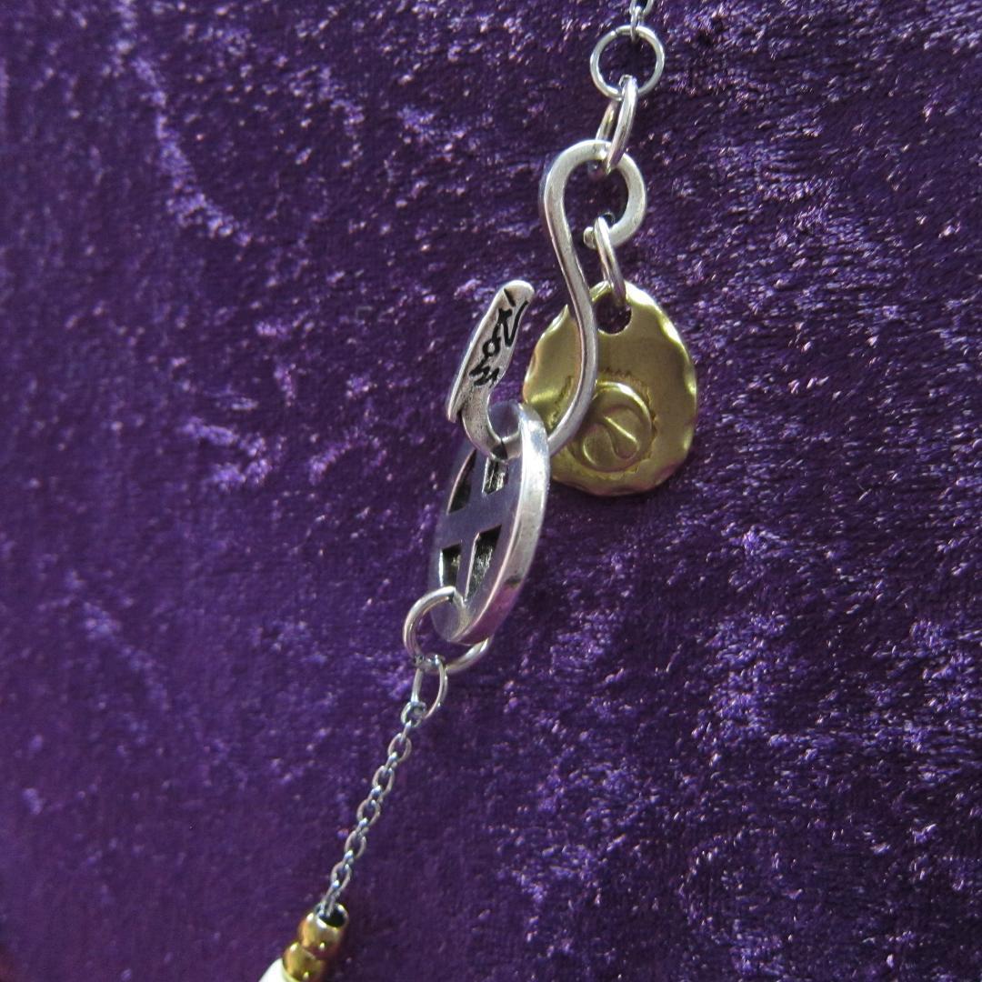 098金爪金縄フェザー、ホワイトハーツ、ターコイズ、バッファローボーンネックレス