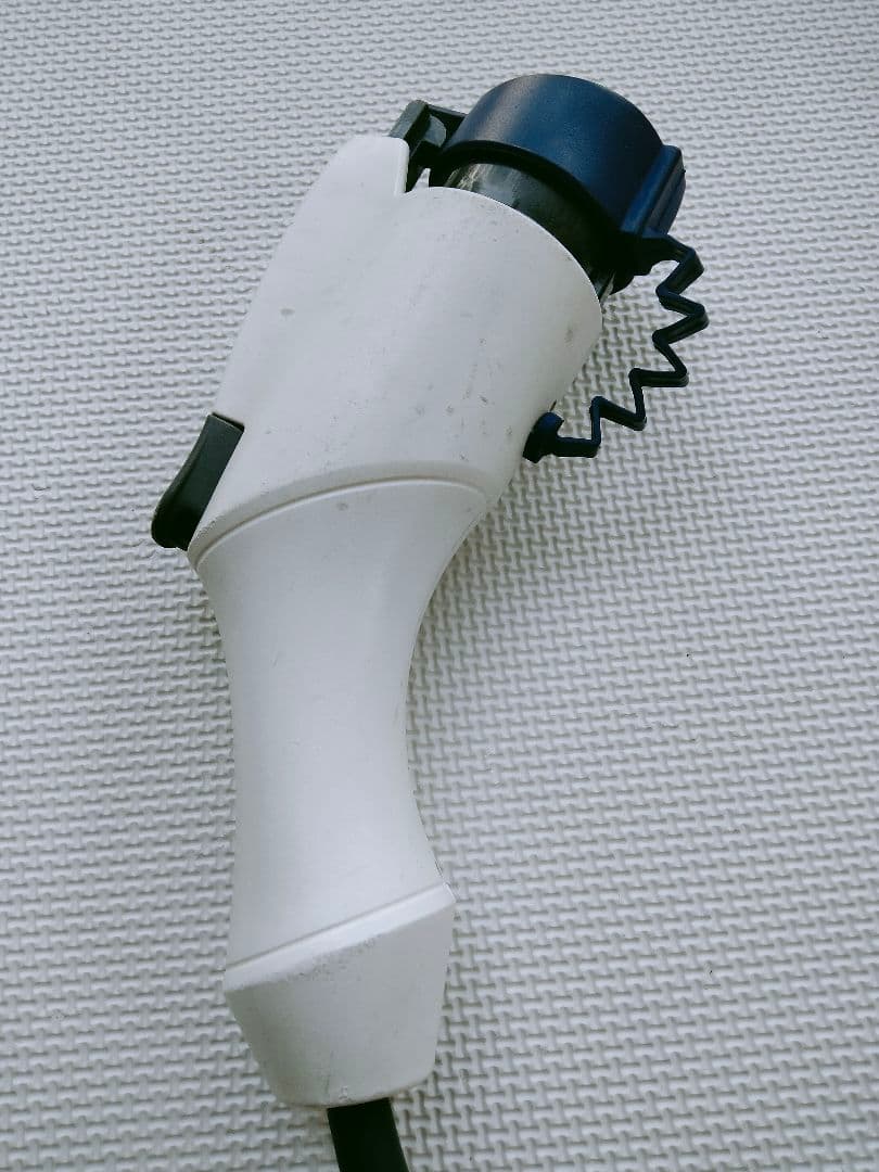 日産リーフ 充電ケーブル 29690 3NK5E 動作確認OK 2017年製