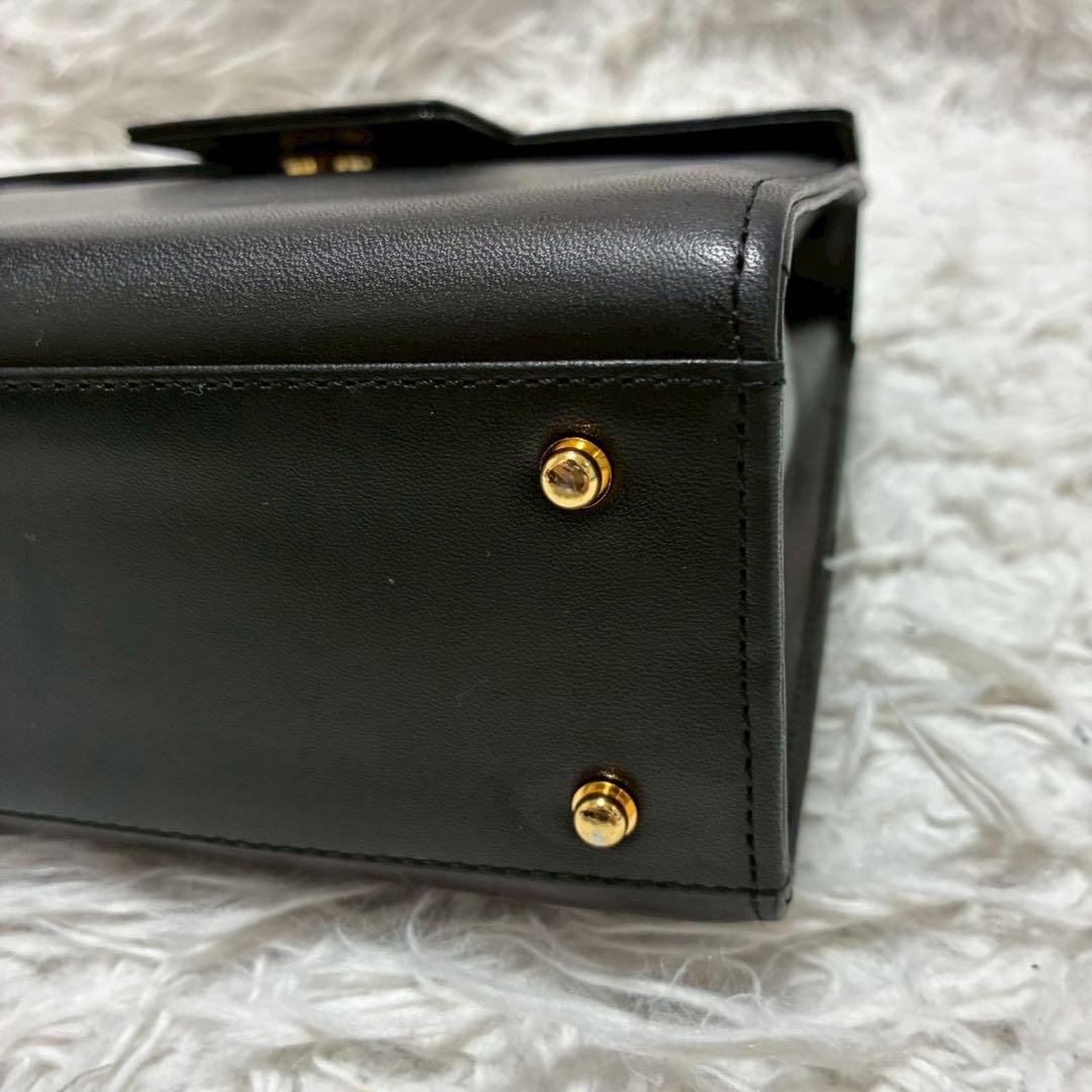 GIVENCHY ジバンシー　ハンドバッグ　4Gロゴ　ブラック　ボックス型