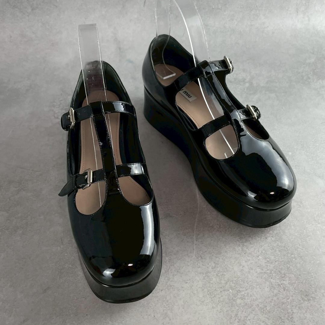 美品　miu miu　ミュウミュウ　パテント　厚底　メリージェーン　パンプス　黒
