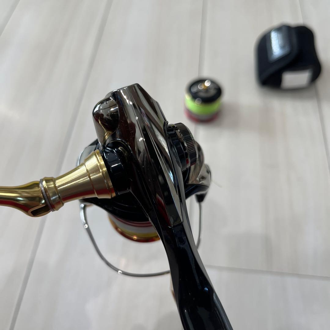 Shimano i7000G スピニングリール