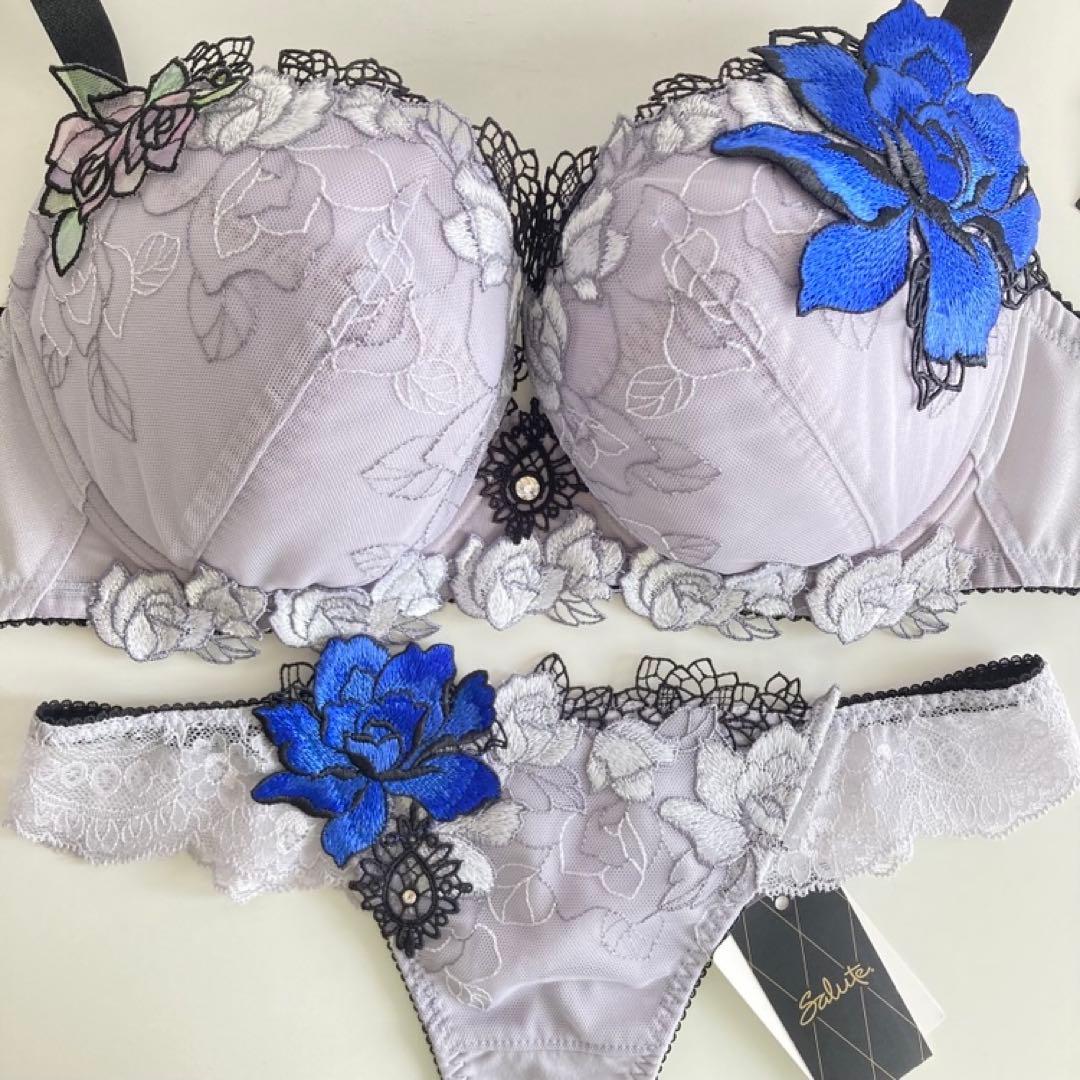 サルート　G70/M　GY　76　P-upブラ　ソング　タンガ　Tバック