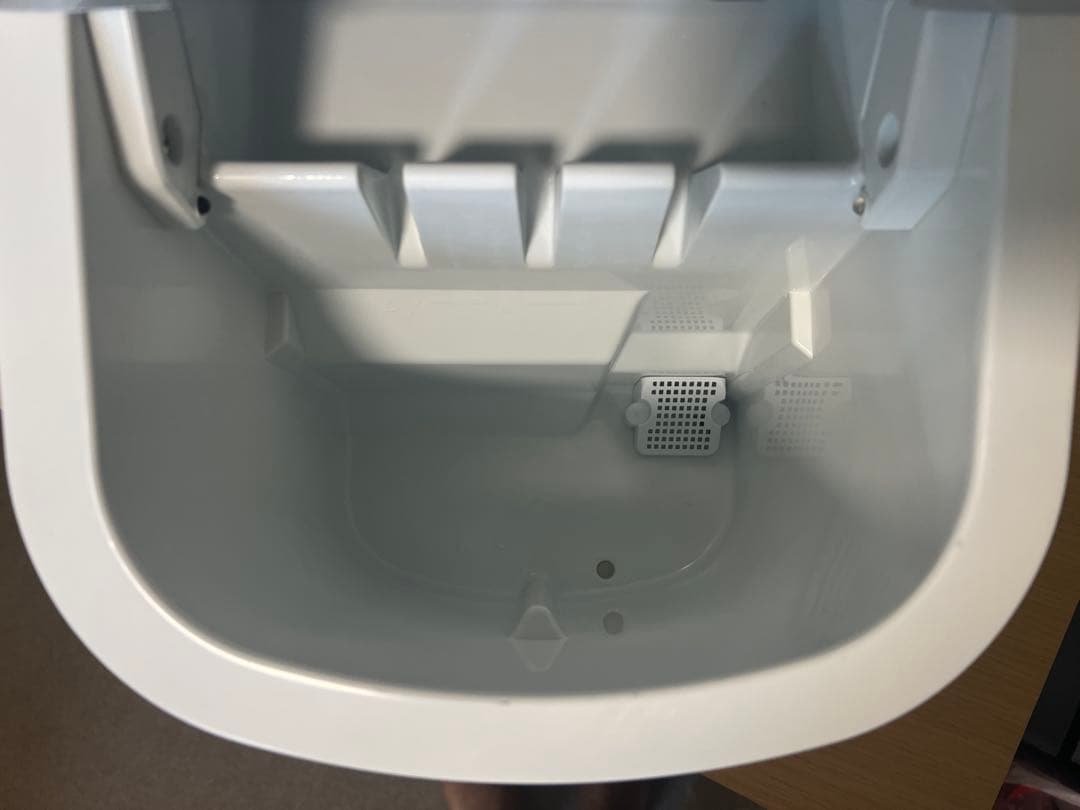 【美品】EAST 高速自動製氷機 KORORI EA-ICE12 ほぼ未使用