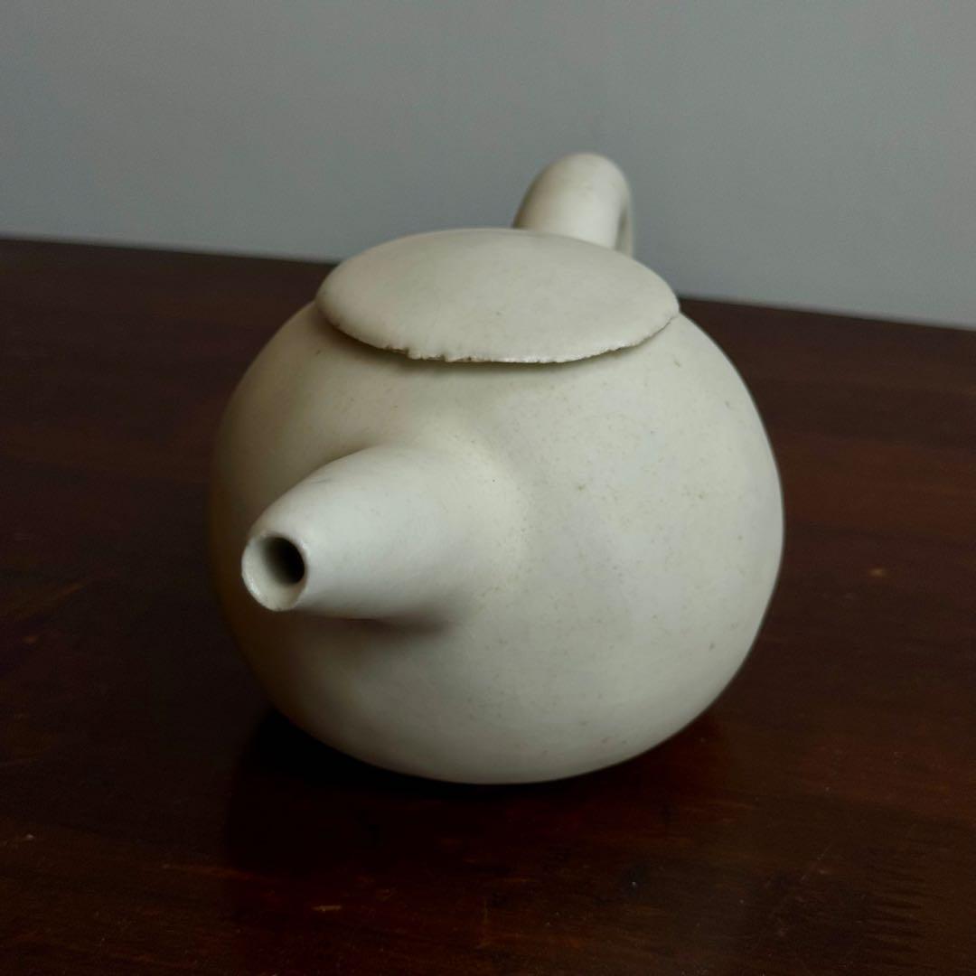 岩田圭介 ティーポット 丸形 白釉