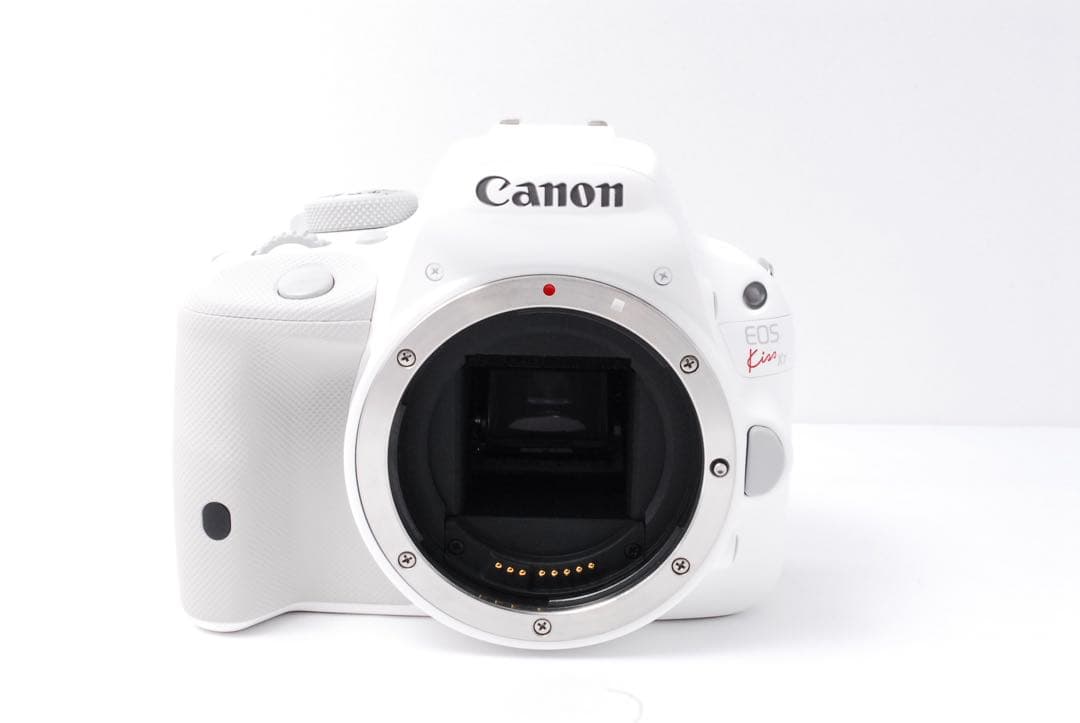 新品級❤️Canon kiss X7❤️人気のホワイト✨一眼レフカメラ