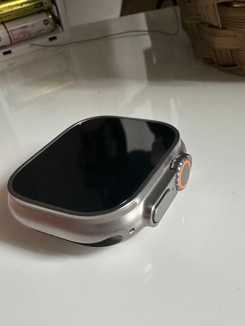 Apple Watch Ultra 第1世代 49mm チタニウムケース