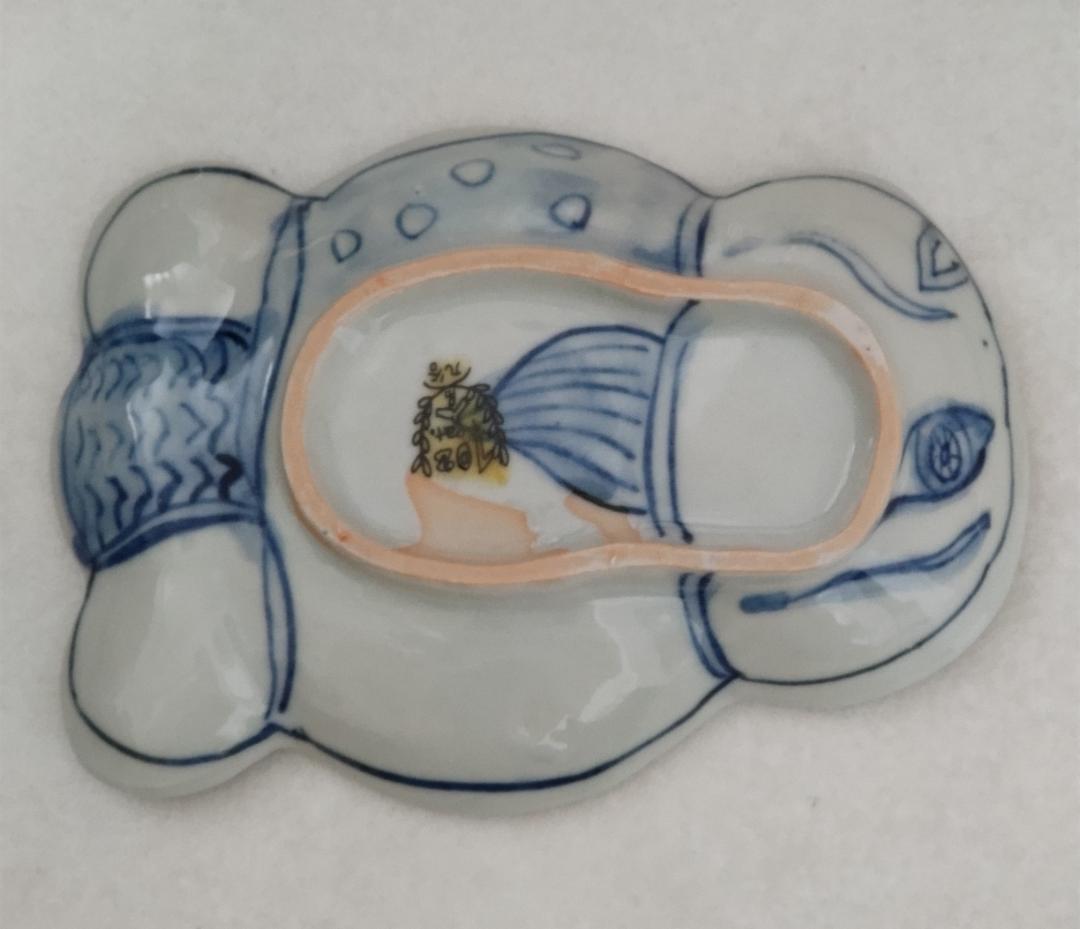 田辺京子さん　魚型小皿