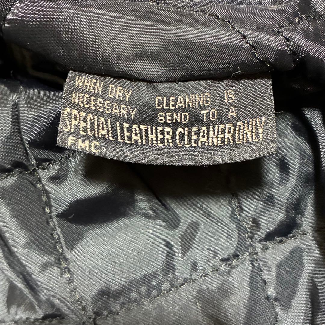 【良品】FIRST genuine leather 本革 黒 金 シングル