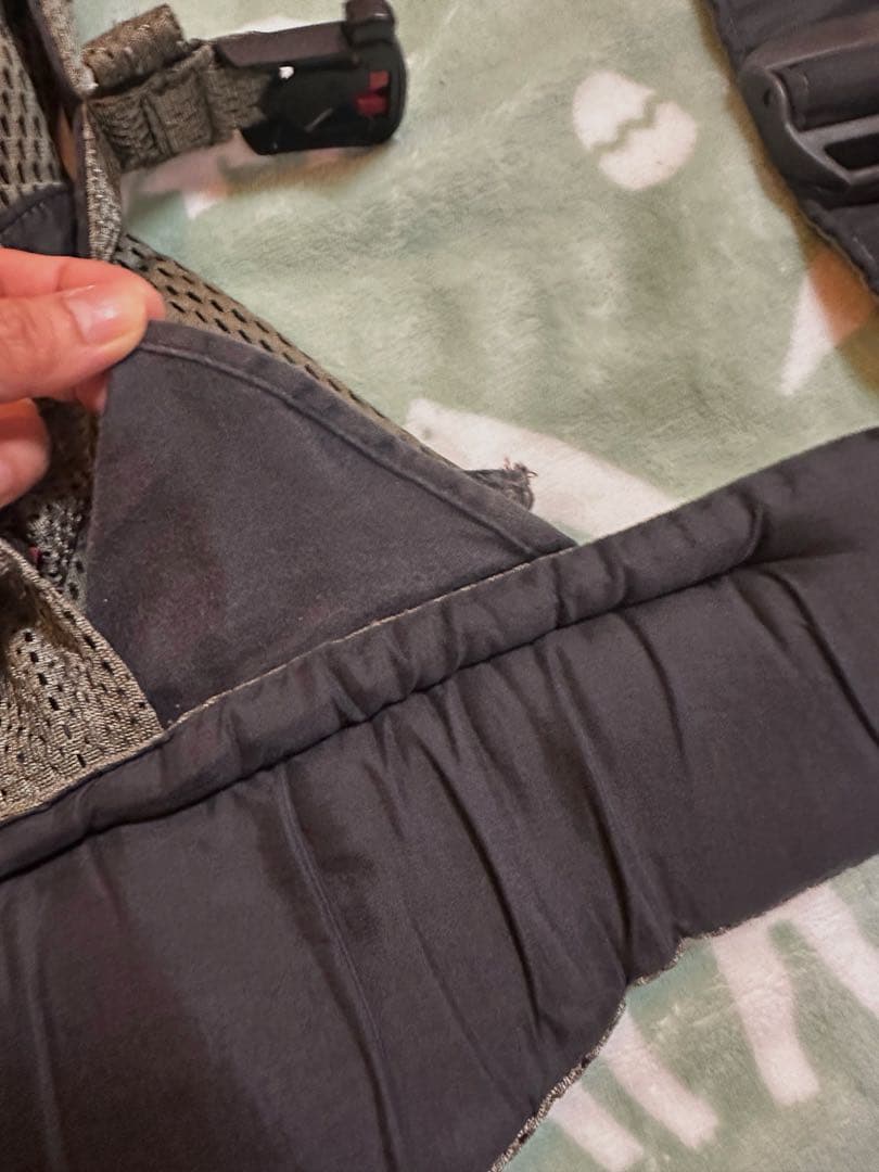 ベビービョルン　ハーモニー　ダークグリーン