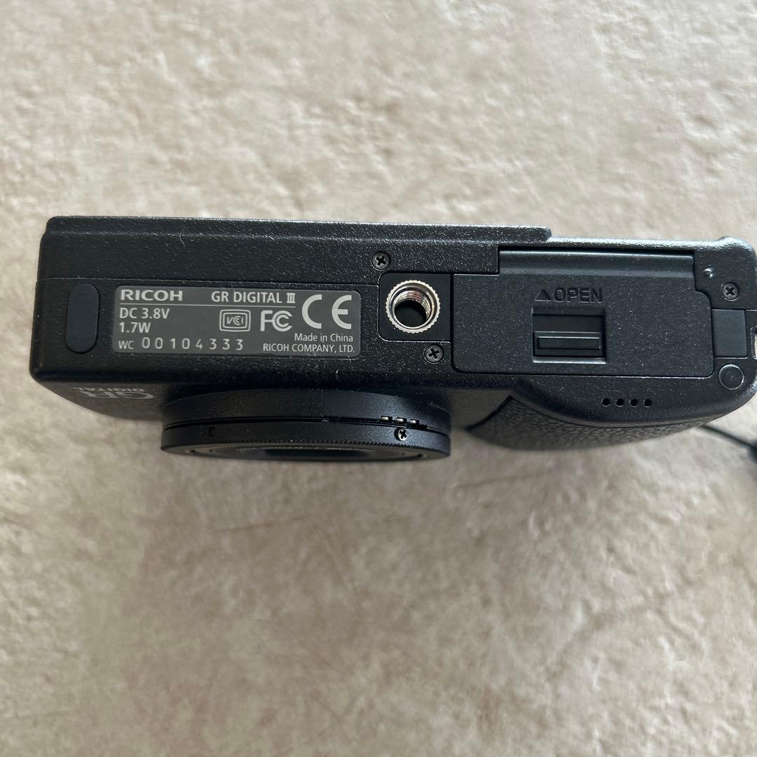 デジタルカメラ RICHO GR DIGITAL III