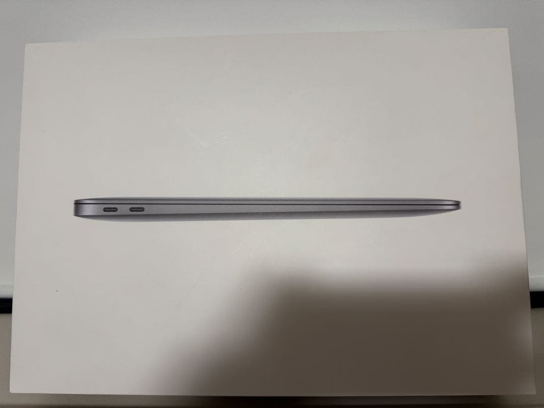 【美品】M1 MacBook Air 13インチ／8GB ・512GB SSD