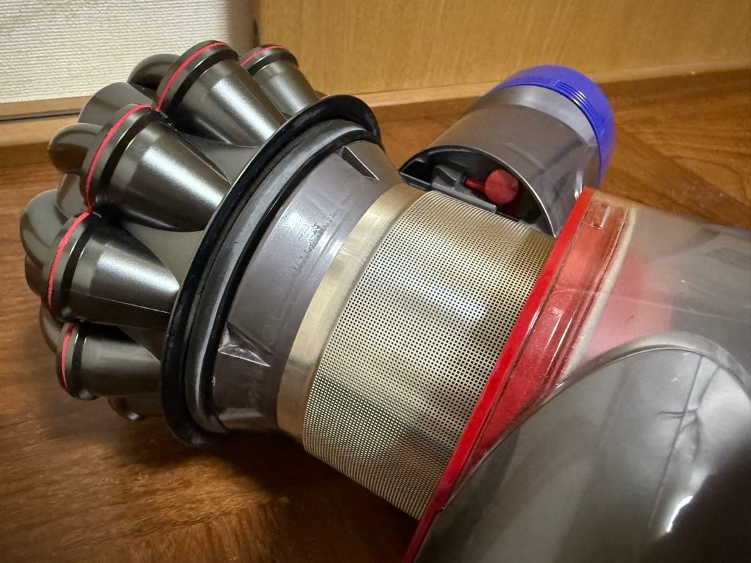 dyson V7 fluffy SV11 バッテリー新品交換済 動作確認済