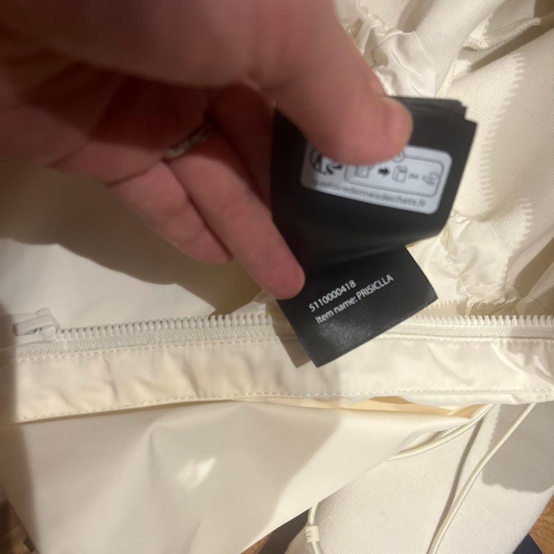 マッカージュ　プリシラ　mackage ホワイト ダウン ベスト ジャケット