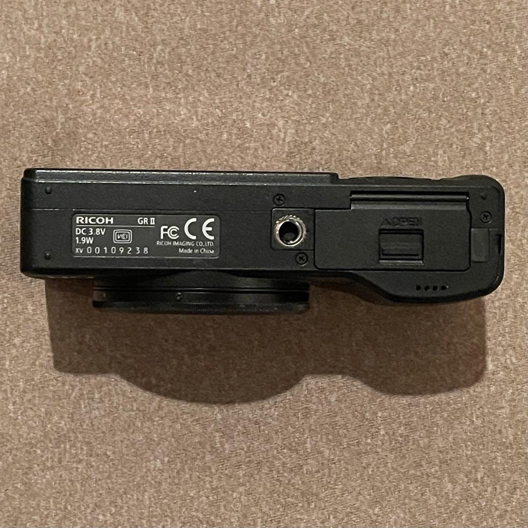 【美品】RICOH GR II ／シャッター少なめ◎バッテリー3個付き／即日発送