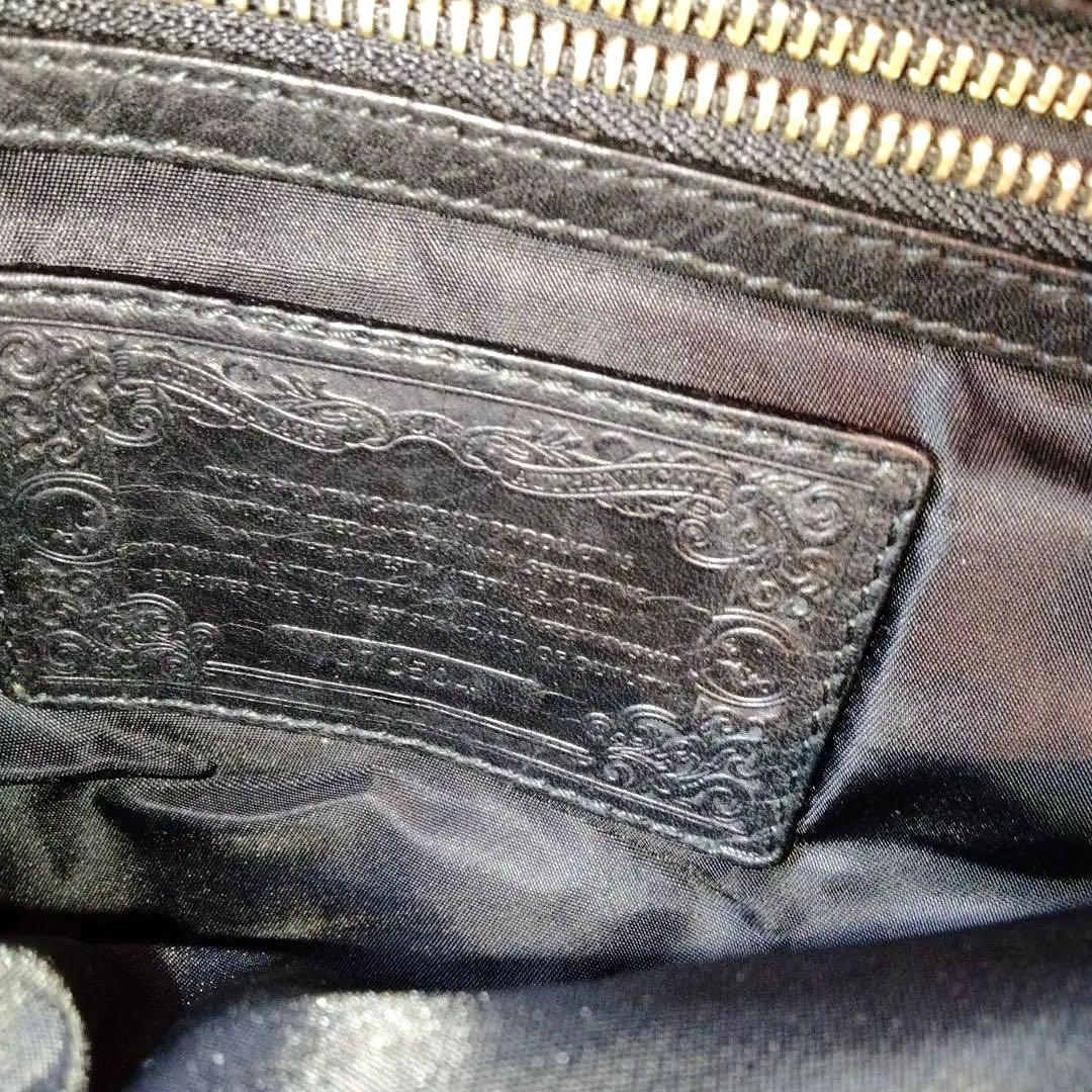 ハンティング・ワールド メッセンジャーバッグ