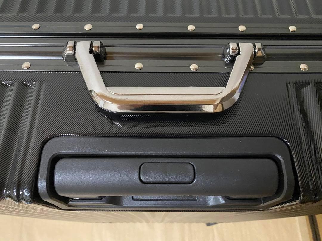 【新品】 スーツケース キャリーケース TSAロック 耐衝撃 ダブルキャスター