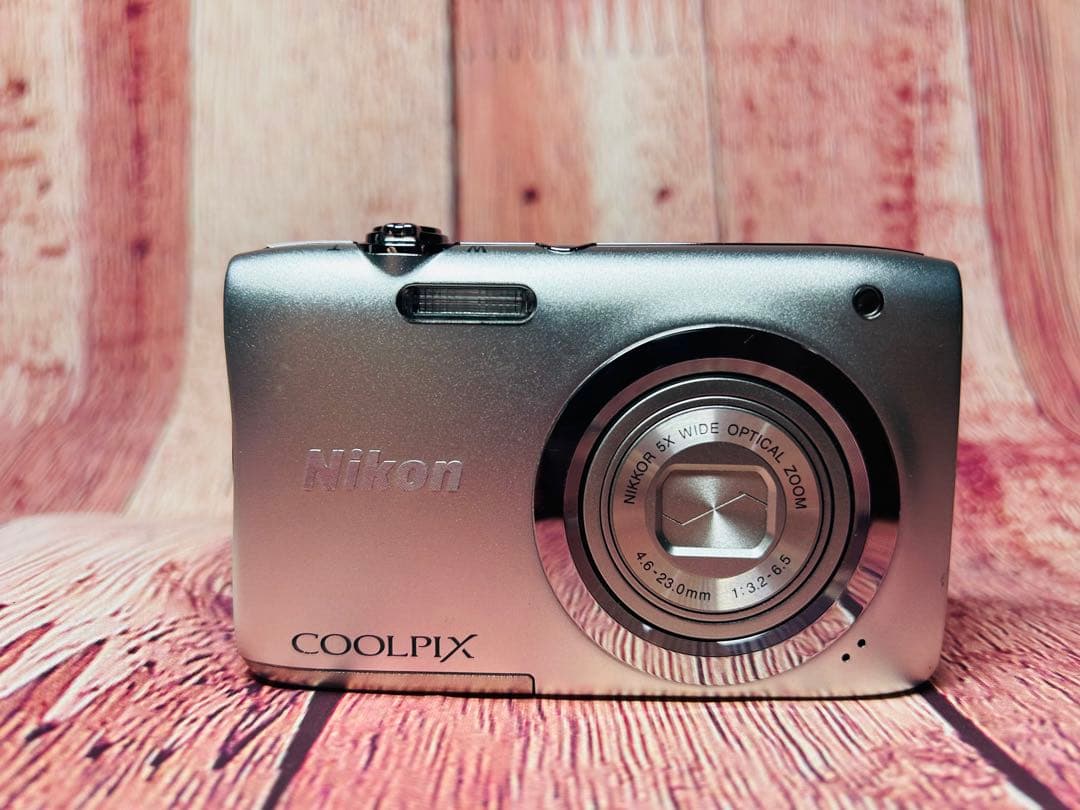 Nikon ニコン COOLPIX A100 シルバー デジタル