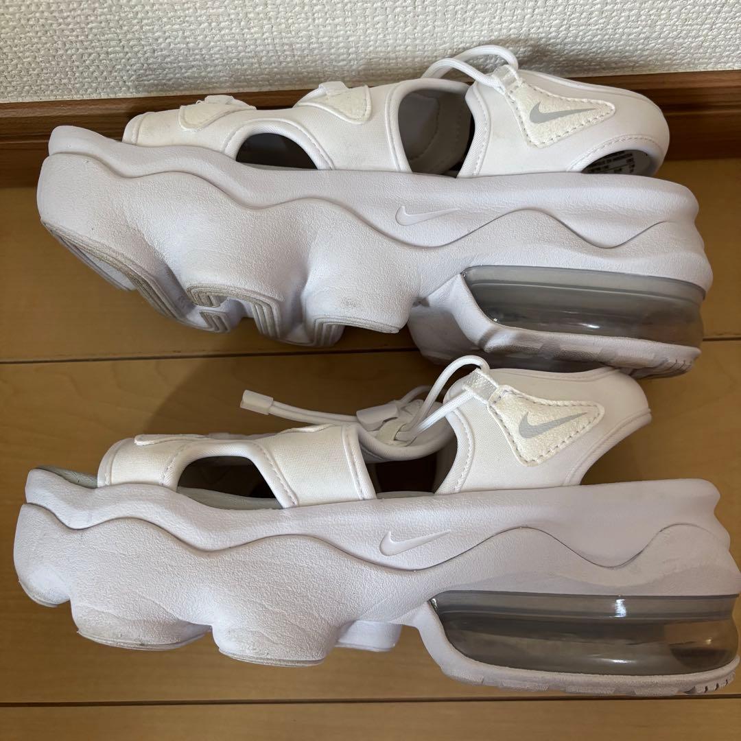 ナイキ NIKE エアマックスココ サンダル ホワイト