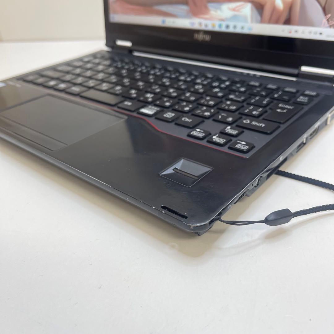 #897 富士通 P727/R i5-7300U 8Gb SSD256Gb