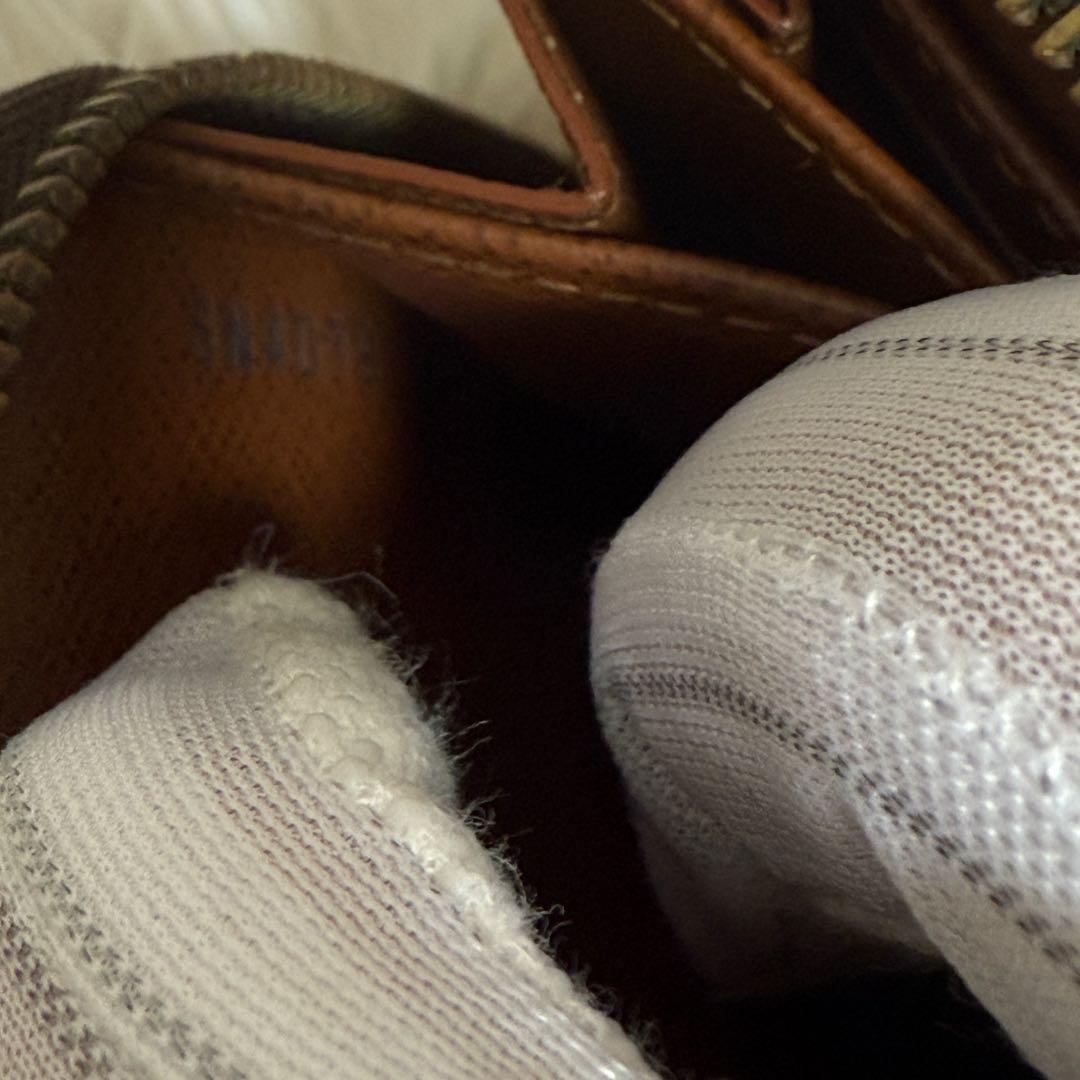 ルイヴィトン ケース モノグラム ジッピーパース