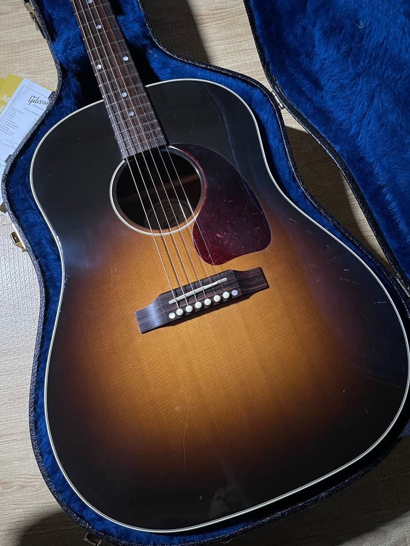 GIBSON J-45 standard 2013年製