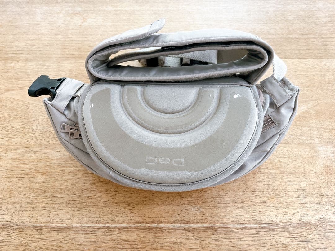 DaG3 ヒップシート ベージュ 収納ポケット付き