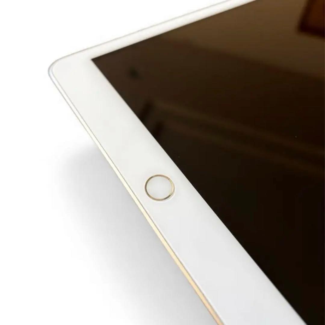 ipad 第７世代　32gb シルバー　初期化済み　 箱あり