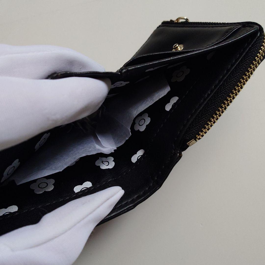 【ミホ】MARY QUANT 2つ折りコンパクト財布