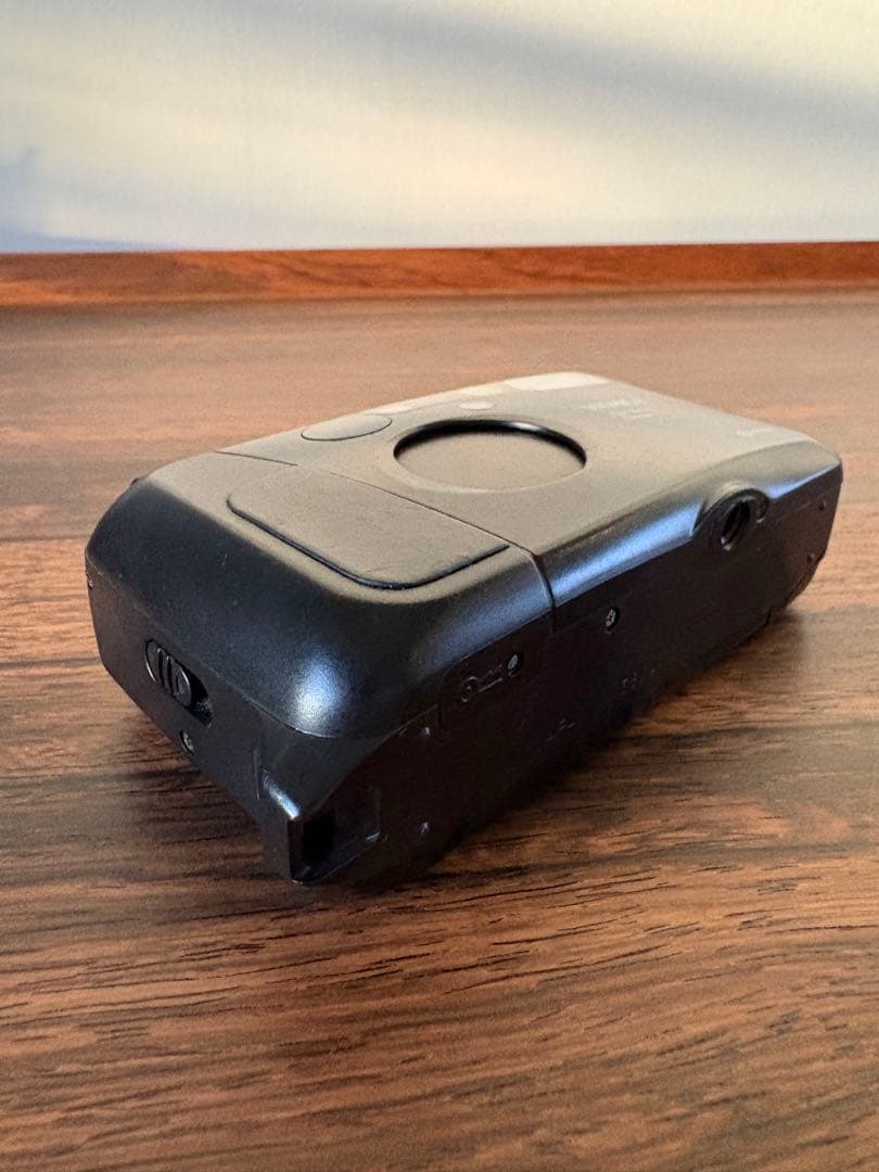 YASHICA T4 コンパクトフィルムカメラ