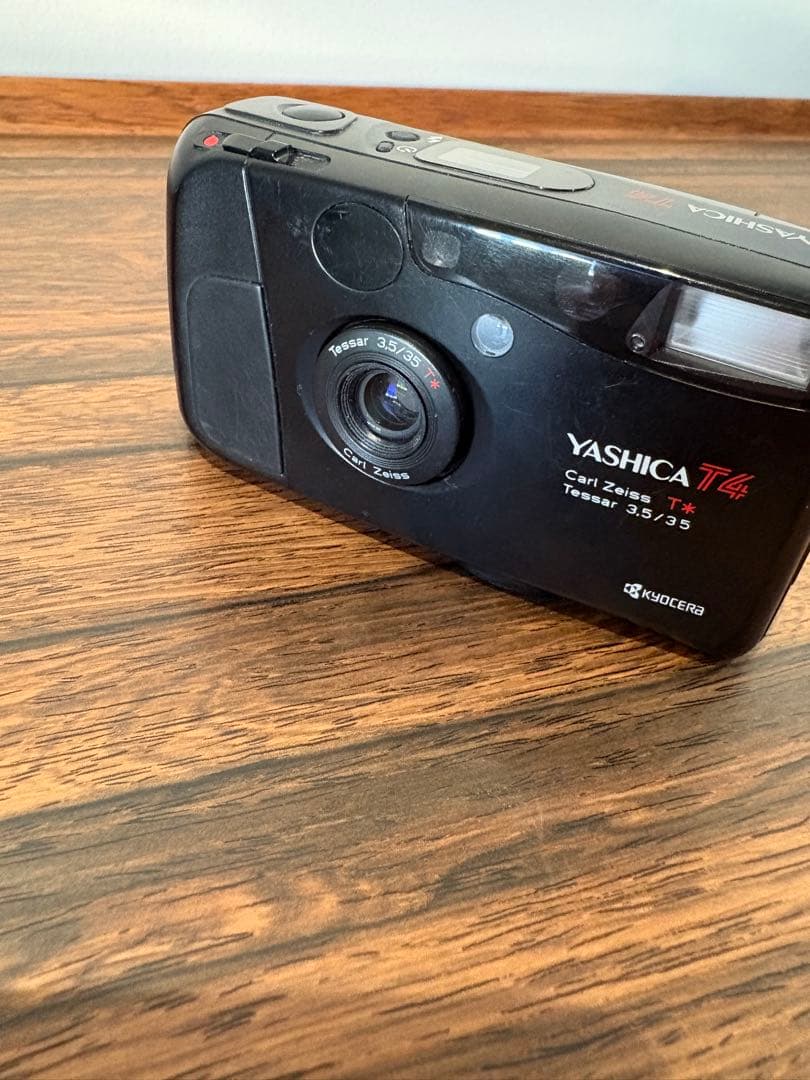 YASHICA T4 コンパクトフィルムカメラ