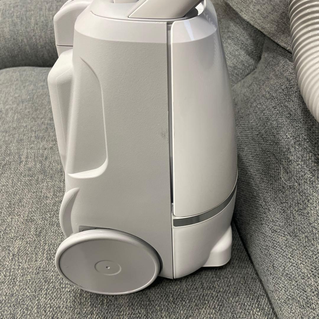 日立 紙パック式クリーナー　CV-KV70J