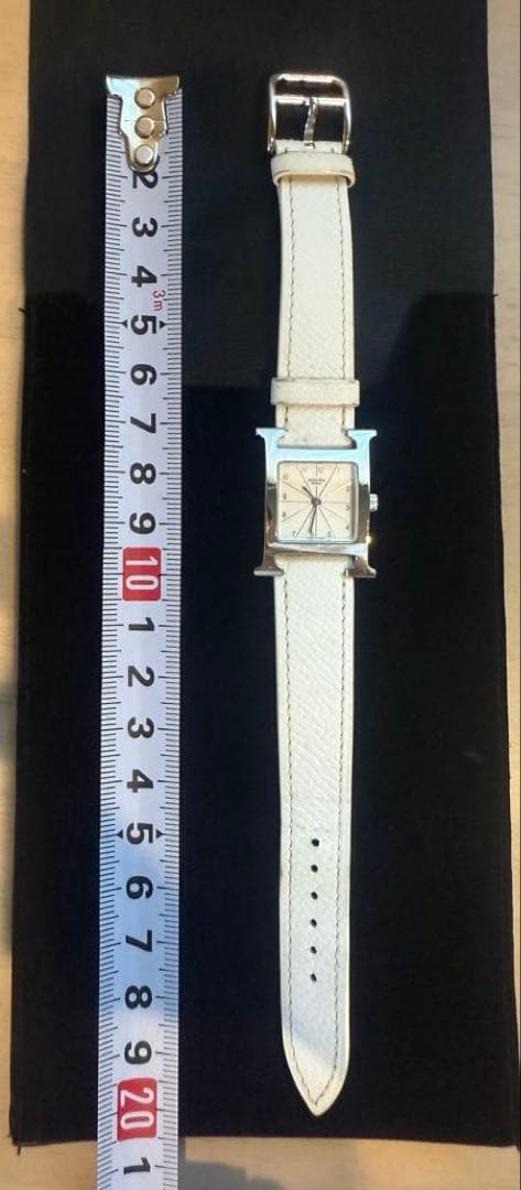 【タイムセール】売り切り最終値下げHERMES Hウォッチ　ホワイト　革ベルト