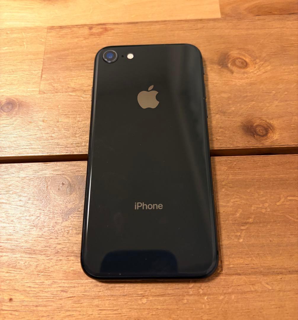 iPhone8 本体 256GB SIMフリー