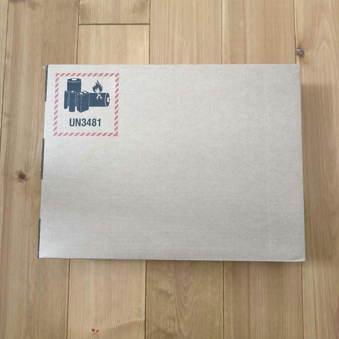 MacBook Pro M5 14インチ シルバー