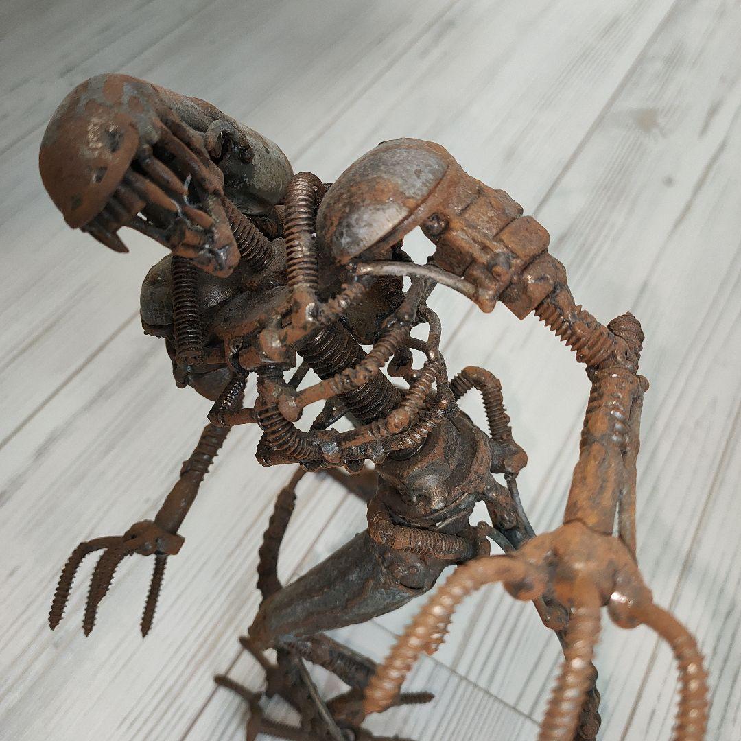 naoさん／廃材メタルアート／エイリアンVSプレデター