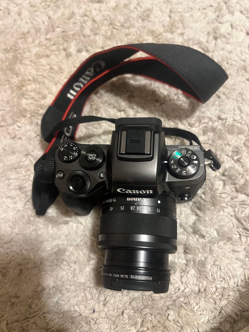 Canon EOS M5 カメラ