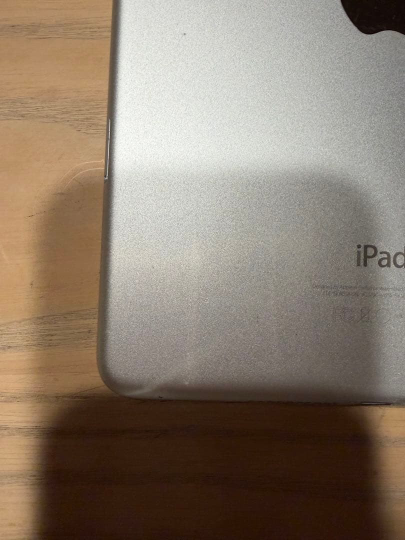 Apple iPad Mini 第4世代 64GB シルバー 本体