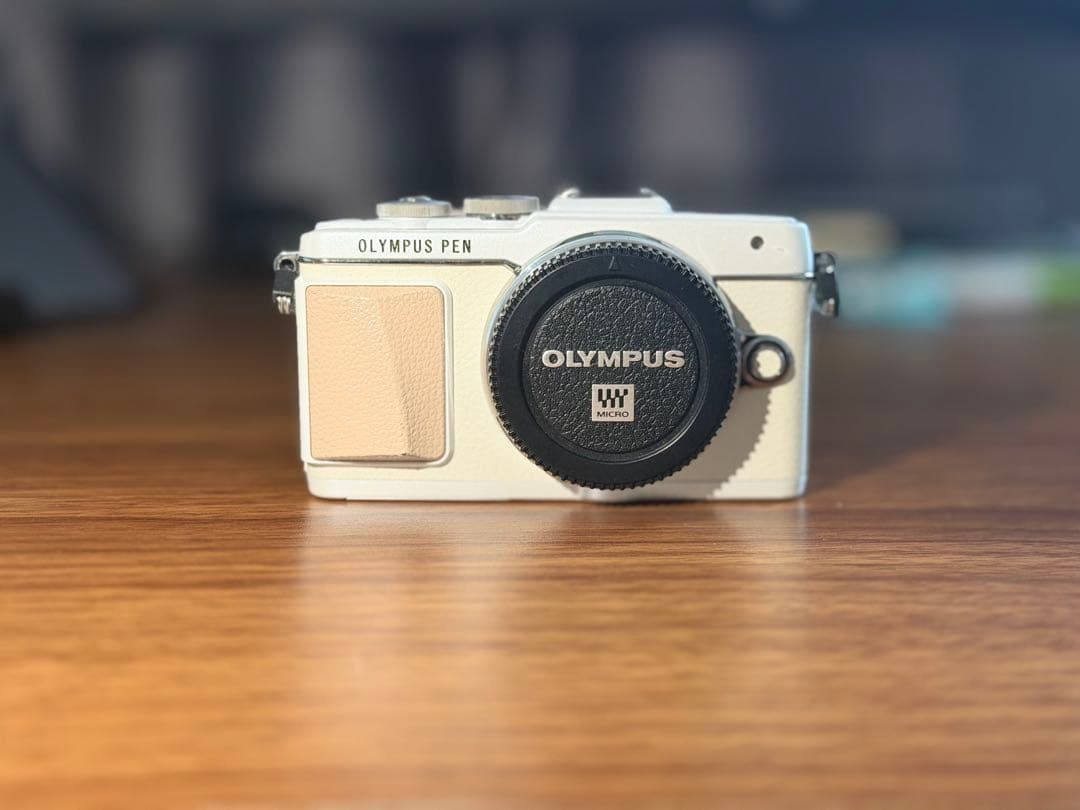 OLYMPUS PEN E-PL7 ボディのみ