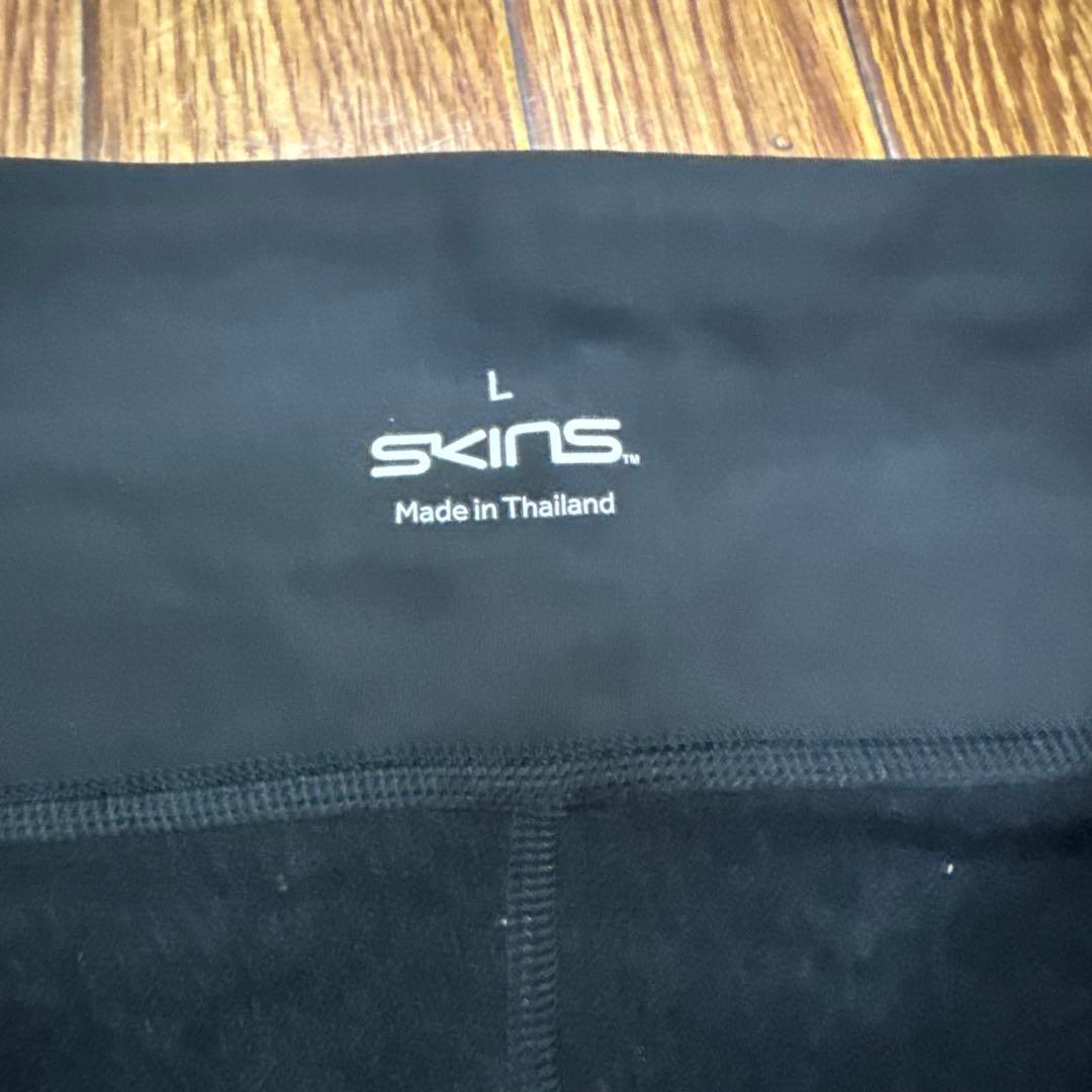冬季限定割引！SKINS 冬用　メンズ用　コンプレッションタイツ L 黒