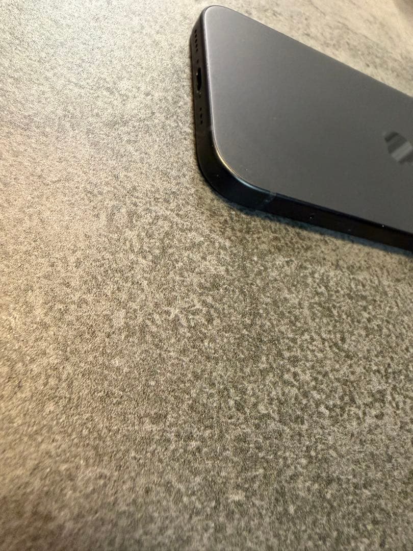 Apple iPhone 15 ミッドナイト 本体　128GB