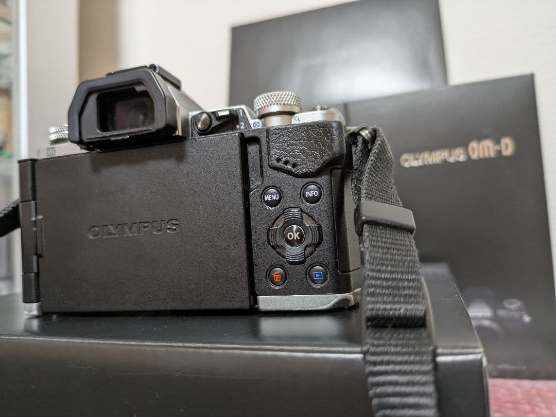 【ジャンク】OLYMPUS OM-D E-M5 MarkII ボディ